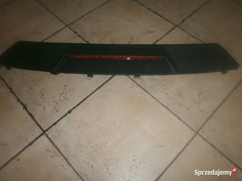 Światło stop z osłoną panelem BMW E65 Środek