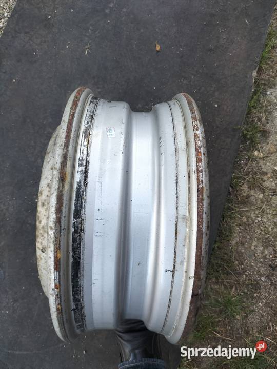 Felga do przyczepy 10 śrub 175 X600 dolnośląskie sprzedam