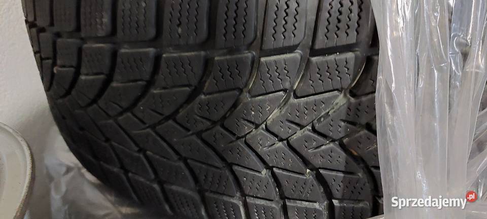 Opony zimowe Dayton 225 55 r16 Zamość