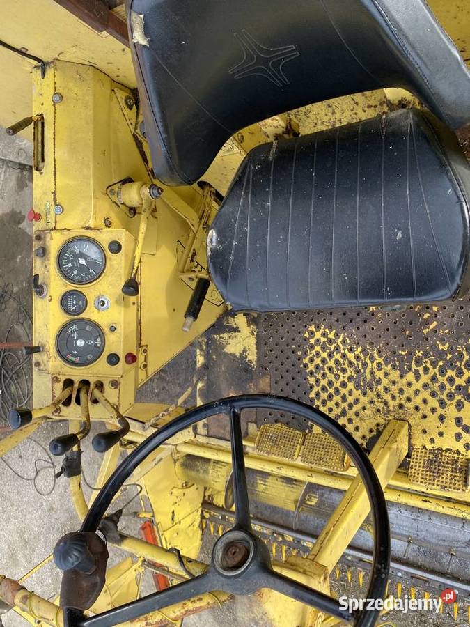 Kombajn zbożowy Holland 1530 nieuszkodzony Dęba