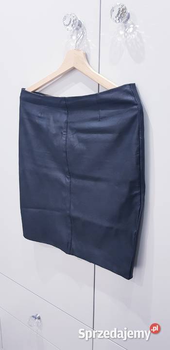 Damska spódnica z ekoskorki