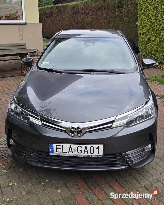Toyota Corolla 16 201819r w orginale serwisowane lakier metallic łódzkie Łódź