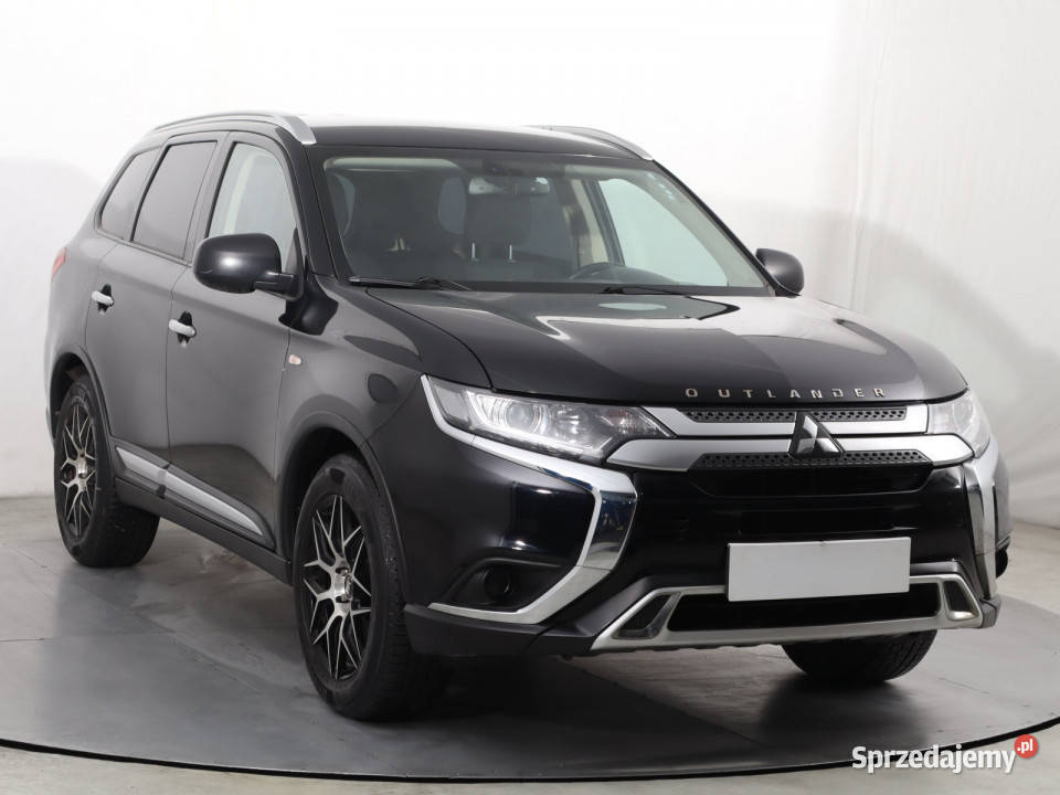Mitsubishi Outlander 20