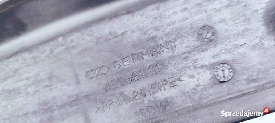 WYGŁUSZENIE BŁOTNIKA LEWE AUDI Q7 4L0821111 Karoseria Przystajń