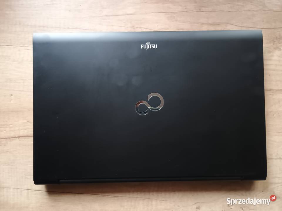Komputer laptop Fujitsu