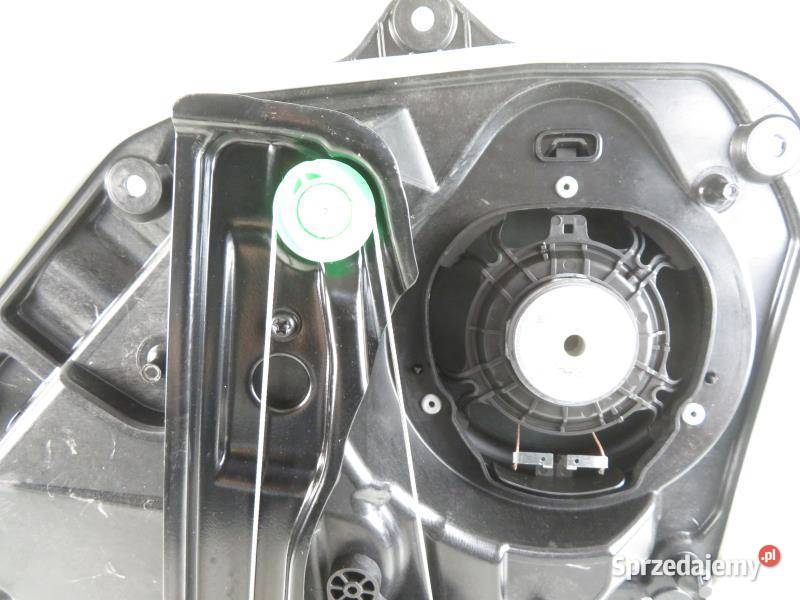 PODNOŚNIK SZYBY LEWY TYLNY INFINITI Q30 osobowe