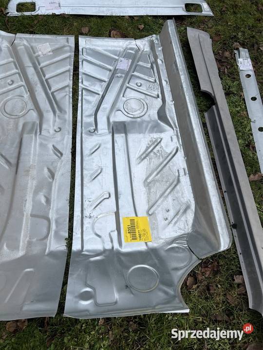 Golf 2 II Podłoga Progi Pas Tylny Jeżów Sudecki