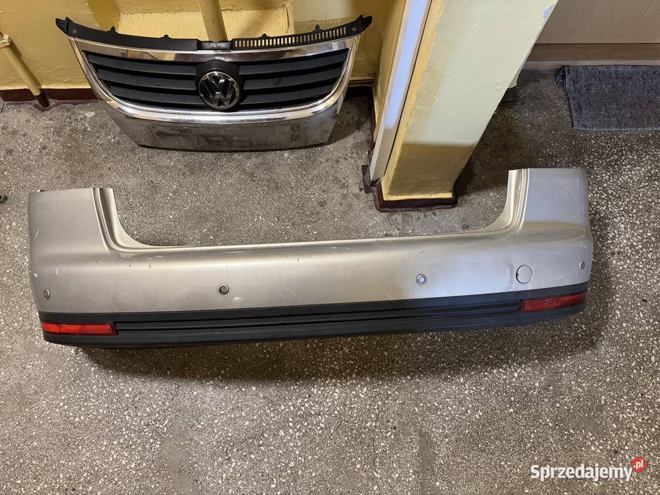 Vw Touran zderzak tył srebrny LA7w czujniki śląskie Zabrze