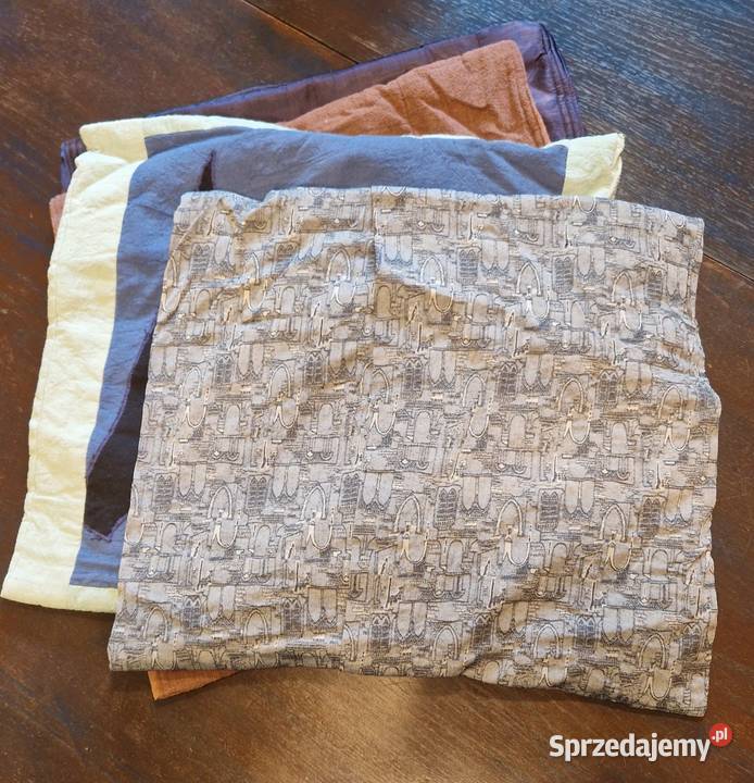 Poszewk kompleti 4 hand made z różnych skrawków