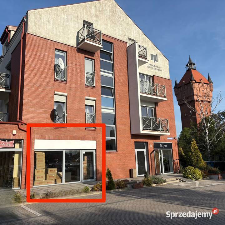 Lokal handlowousługowy 120 m Parter Witryna Śrem sprzedam