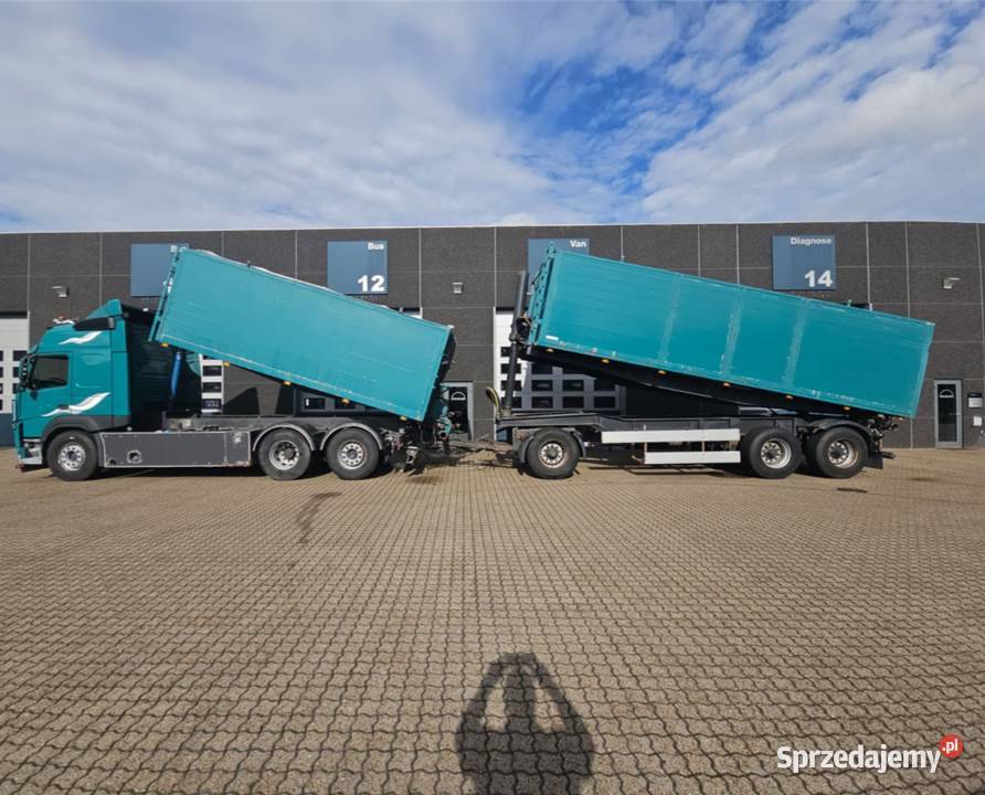 Wywrotka do sruty paszy do zboza z wydmuchem z Warszawa sprzedam