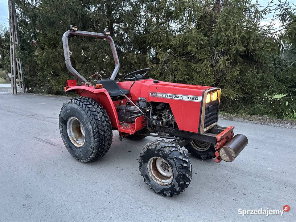 Massey Ferguson 1020 Napęd 2x4 Kamionna
