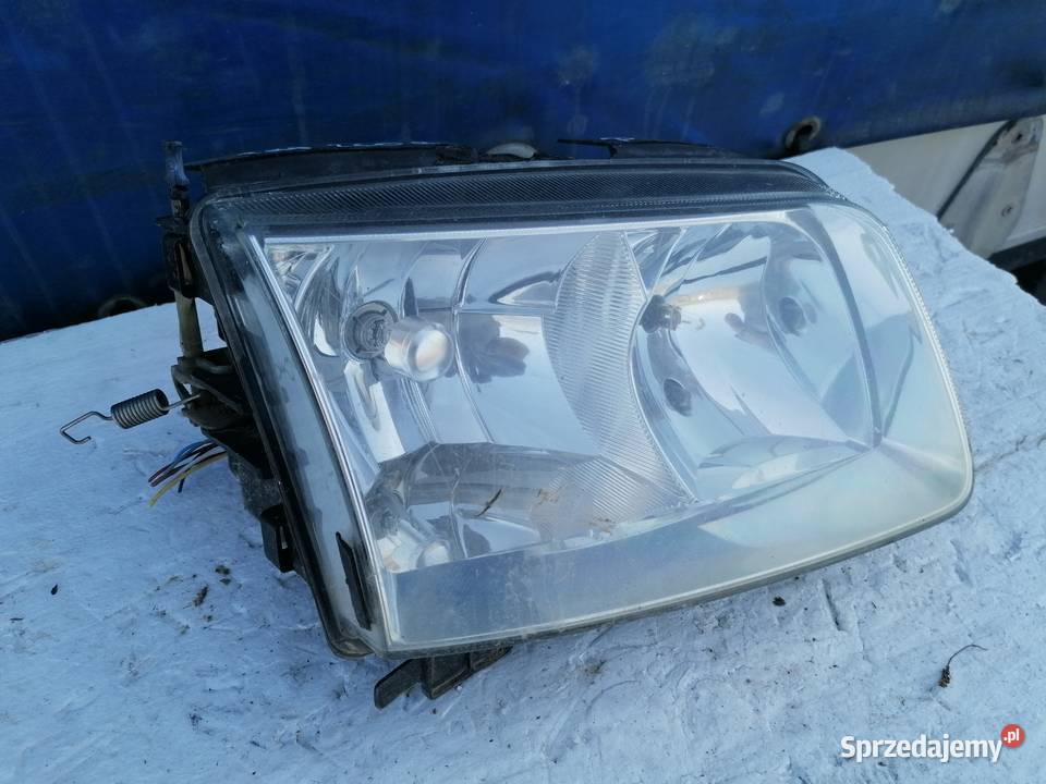 Lampa Prawa Przód Volkswagen Polo 02r Wisznice sprzedam