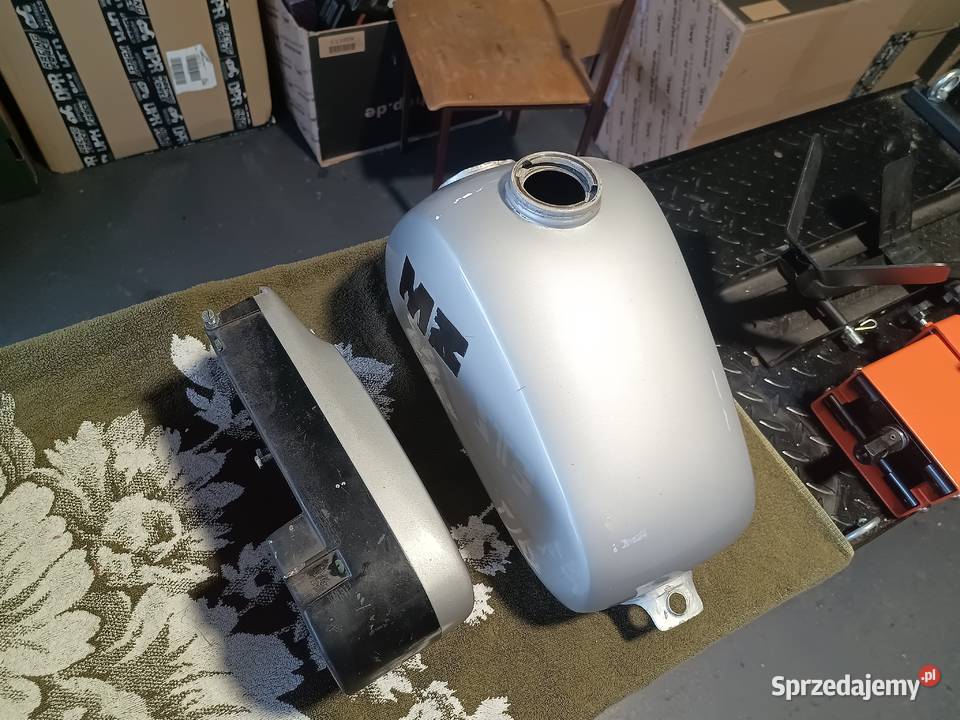 Zbiornik paliwa bak boczek zestaw pokrywa filtra Zduńska Wola