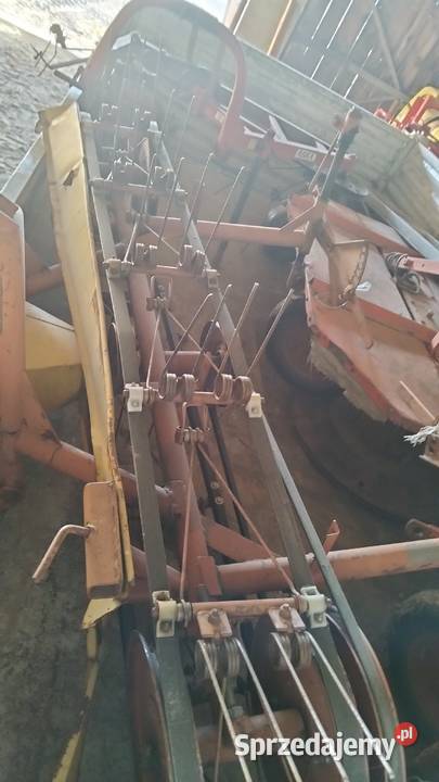 Zgarbiarka przetrząsarka taśmowapasowa Zgrabiarki i przetrząsacze Opatów