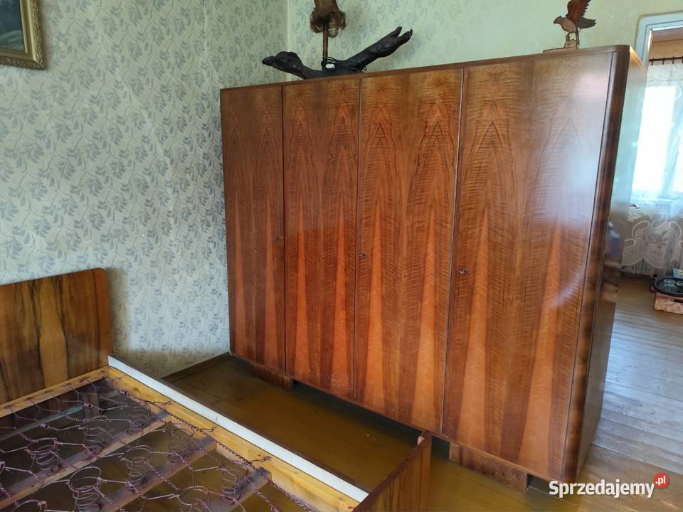 Meble z lat 50tych Kredens Łużko Szafa Toaletka śląskie Poczesna