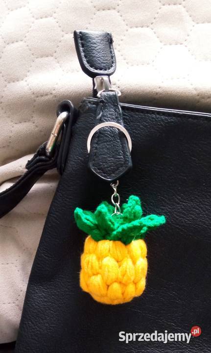Ananas wykonany na szydełku brelok Łask