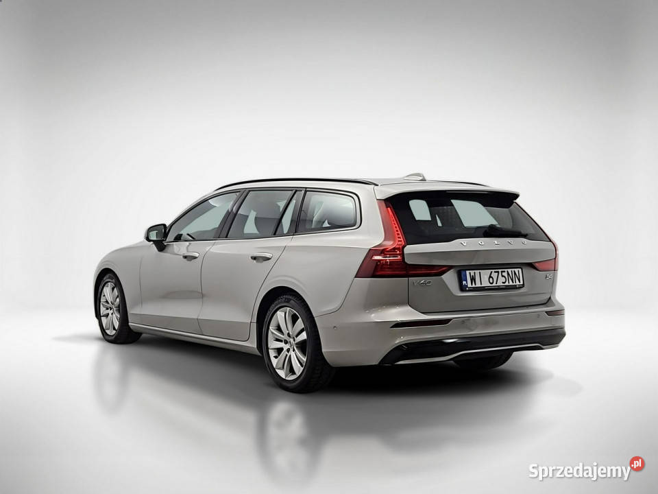 Volvo V60 20 B4 B Plus Dark Z Polskiego Salonu Warszawa