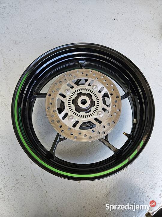 Kawasaki Z900 Z 900 24 OEM FELGA tył tylna Średnica 17" Nowy Tomyśl