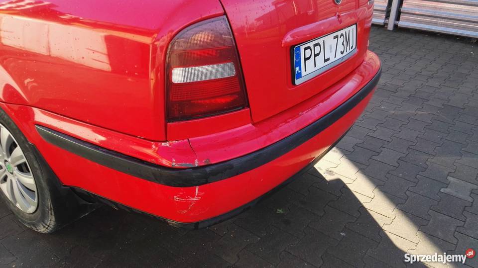 Skoda Octavia I 16 benzyna 99r czerwony sedan sprzedam