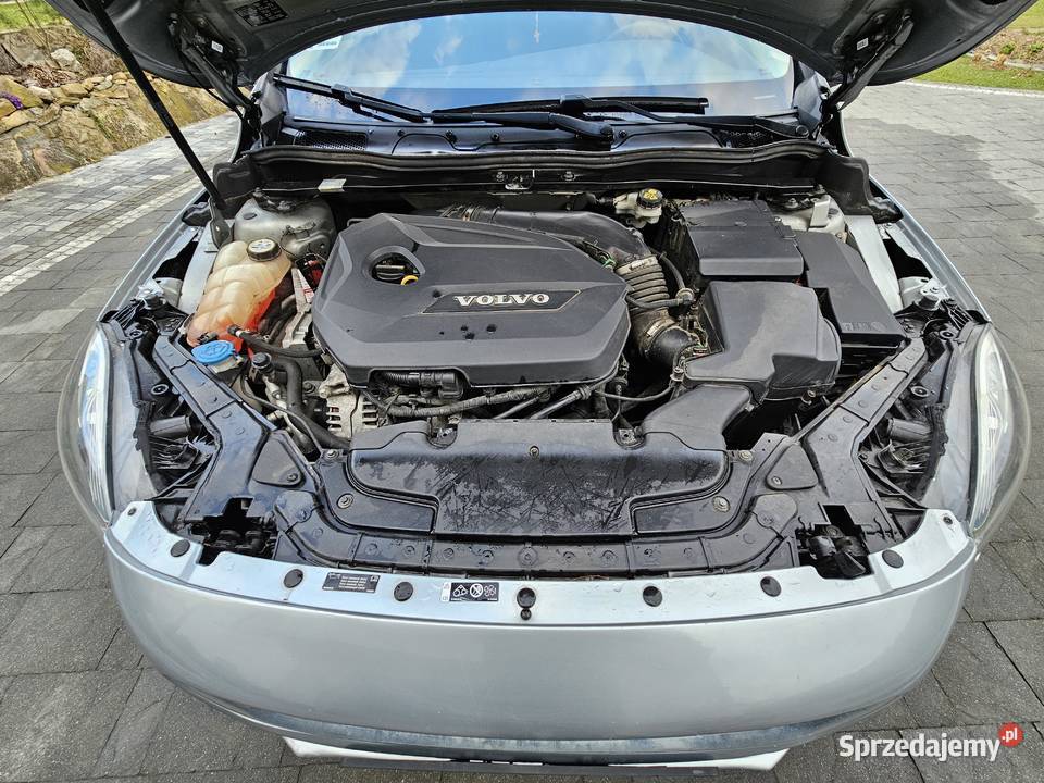 Volvo v40 2013 nieuszkodzony Kowalowa sprzedam