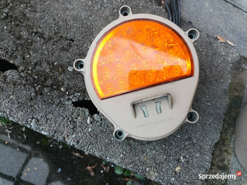 Lampa tył kierunkowskaz obrys Hummer H1 humvee podkarpackie Stalowa Wola
