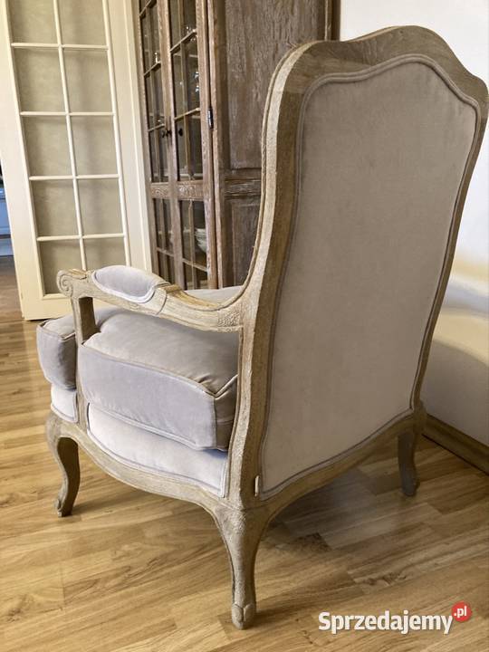 Dębowy fotel ludwikowski Wilczyn