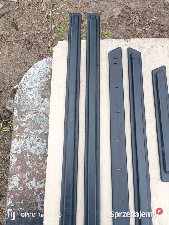 Listwy drzwi Fiat 125p Nisko