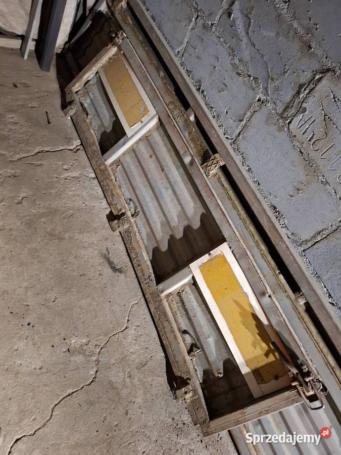 Burty przyczepa d732 Bukówka