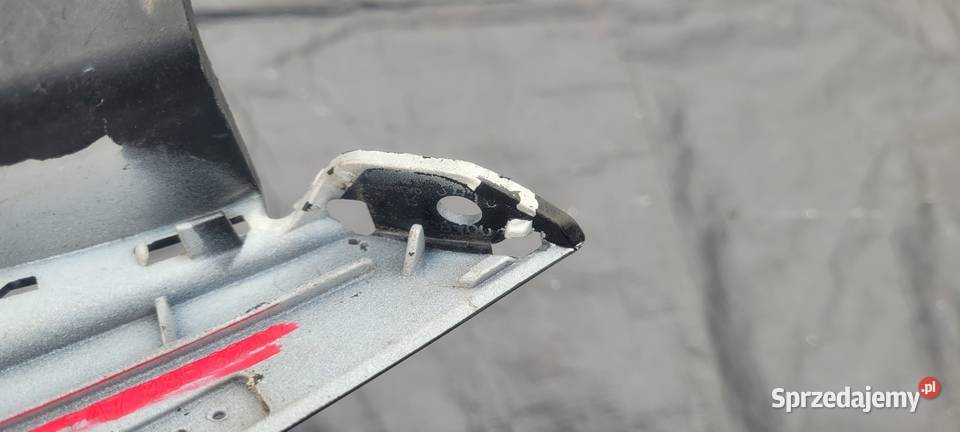 ŚLIZG MOCOWANIE ZDERZAK PRZÓD MERCEDES W247 AMG osobowe śląskie Ruda Śląska