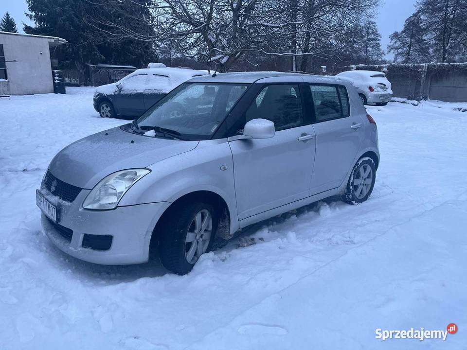Suzuki Swift 13 Benzyna Rok produkcji 2008 Rossoszyca