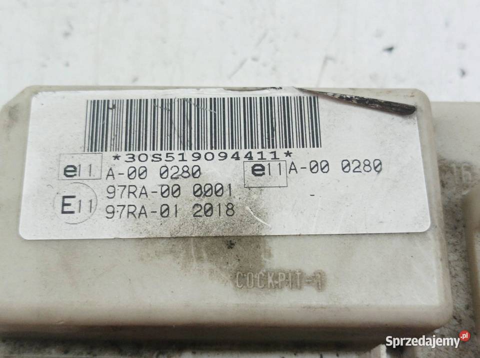SKRZYNKA BEZPIECZNIKÓW 4M5T14A073AF 18 D Ford Rok produkcji 2006