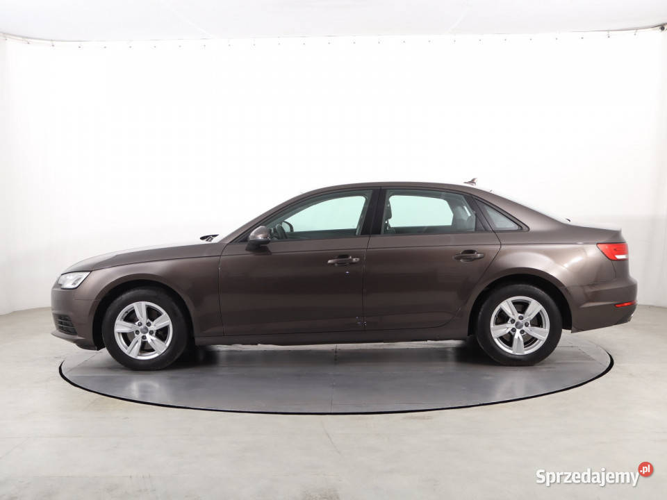 Audi A4 14 TFSI bluetooth