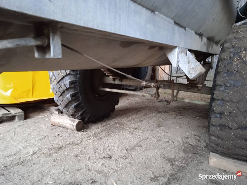 Beczka asenizacyjna 5000l nieuszkodzony Niedarczów Górny-Kolonia