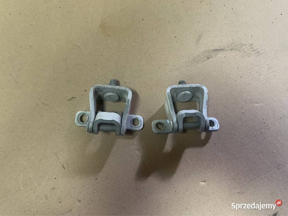 Zawias klapy tył tylnej LC9A vw tiguan lift
