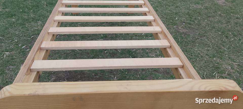 Łóżko drewniane z oparciem 200x80 materac