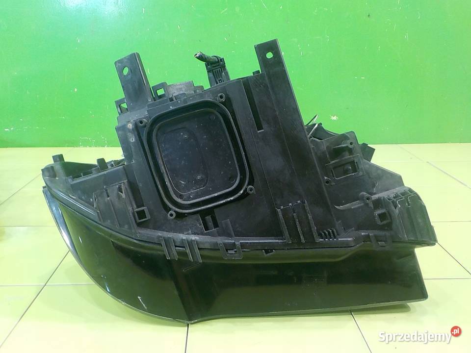 BMW X3 E83 20 D LIFT 07r 5D lampa lewa przod Suków