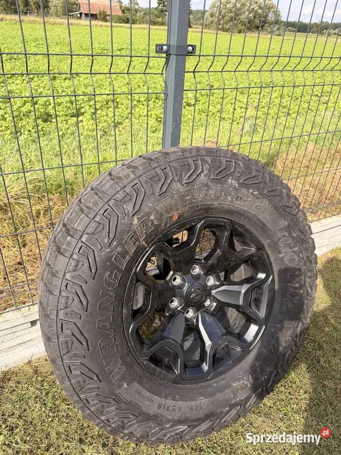 Felgi RAM TRX nowy zestaw aluminiowe Biała Piska