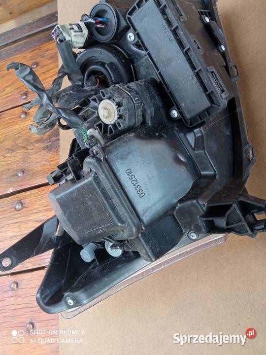 Lampy przednie kpl Toyota Avensis t25 2005 podkarpackie Oleszyce sprzedam