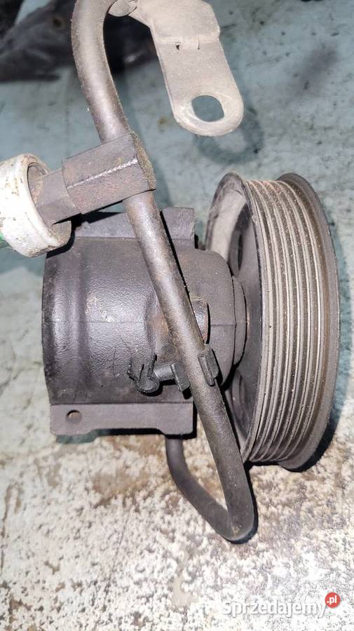 Pompa wspomagania Ford Mondeo mk2 16 Pompy wspomagania Łagów