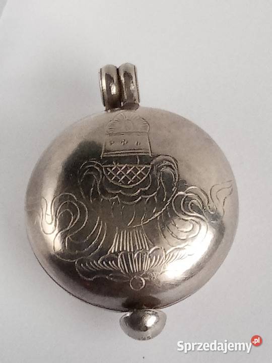 Piękna srebrna zawieszka sekretnik stare srebro Wrocław