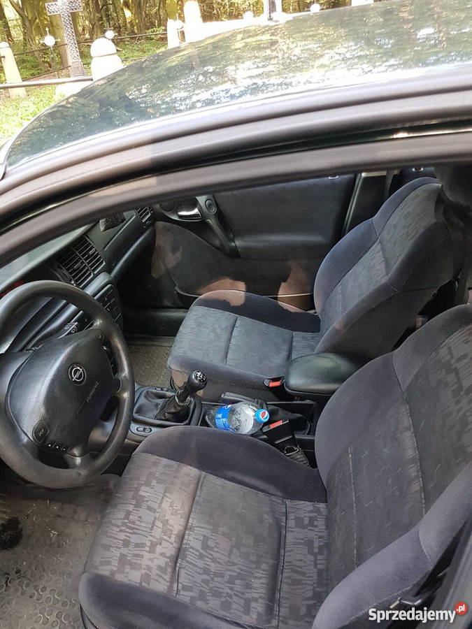 Opel vectra b 20 dtl 1999 Zarejestrowany w Polsce Kraków