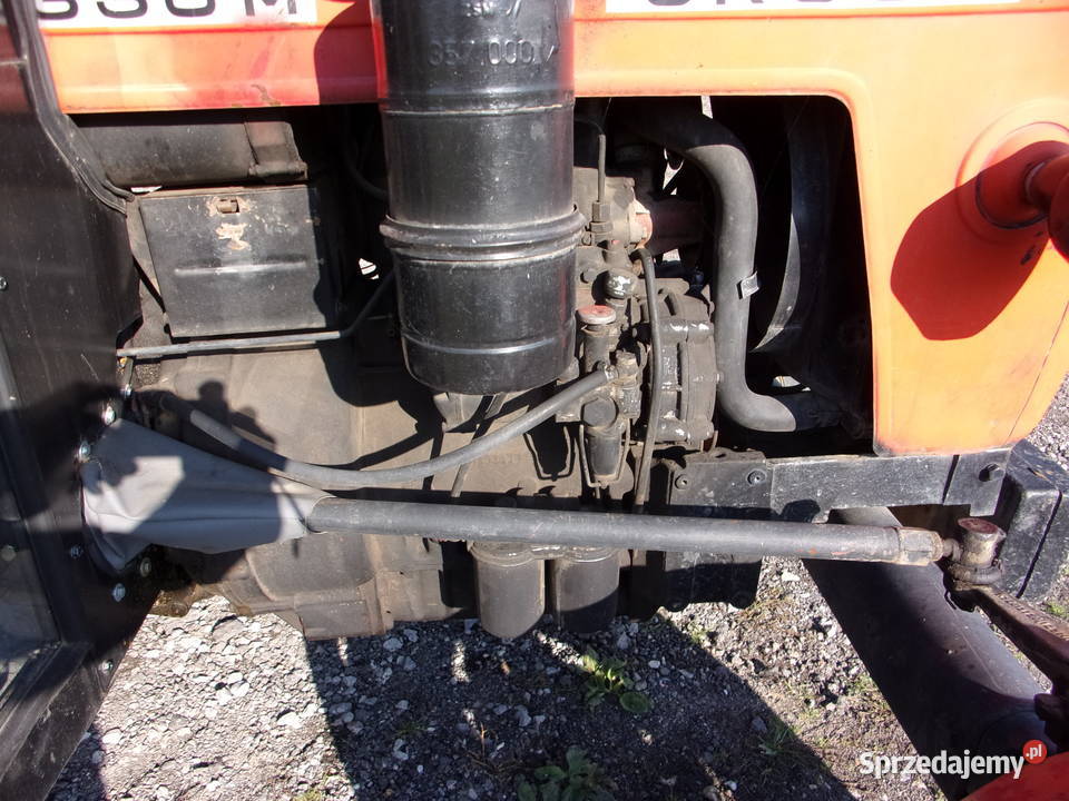 Ciągnik rolniczy URSUS C330M z zamontowanym łódzkie Opoczno