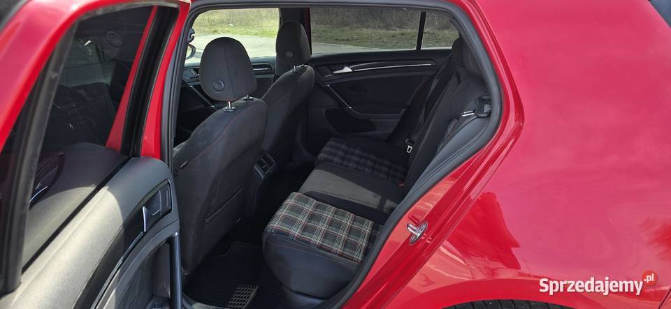 GTi DSG Grzane fotele Klima Kamera cofania isofix