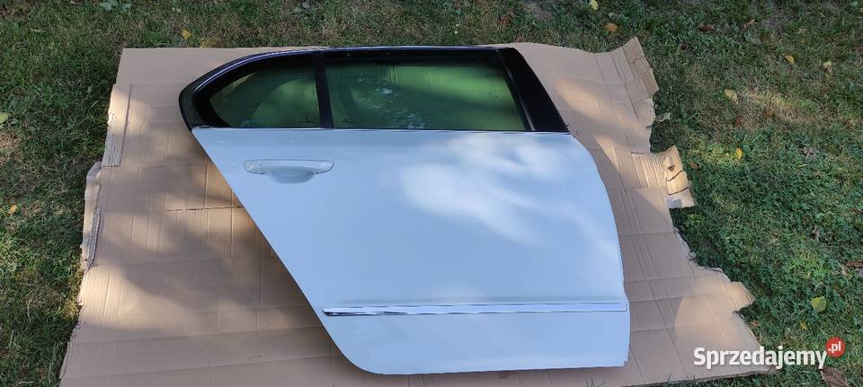 Drzwi prawy tył Skoda Superb II osobowe Stara Wieś sprzedam