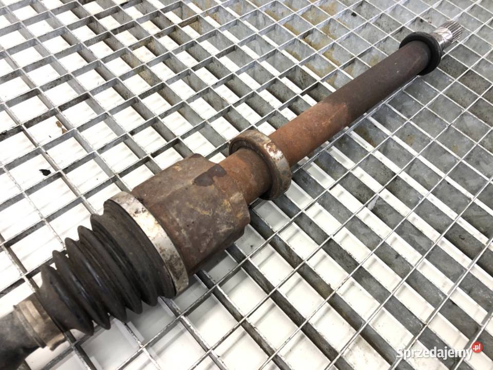 PÓŁOŚ PRAWY PRZÓD RENAULT LAGUNA III 8200934679 osobowe