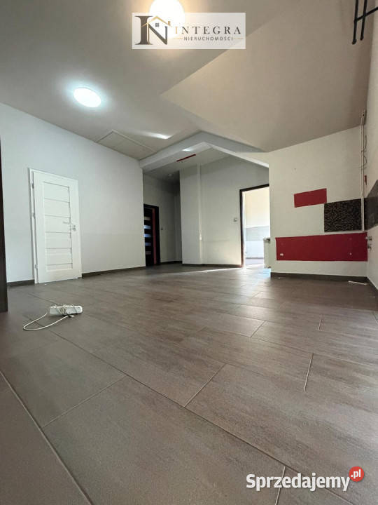 Lokal 104 m pod gabinet salon Mielec Smoczka 1 piętro sprzedam