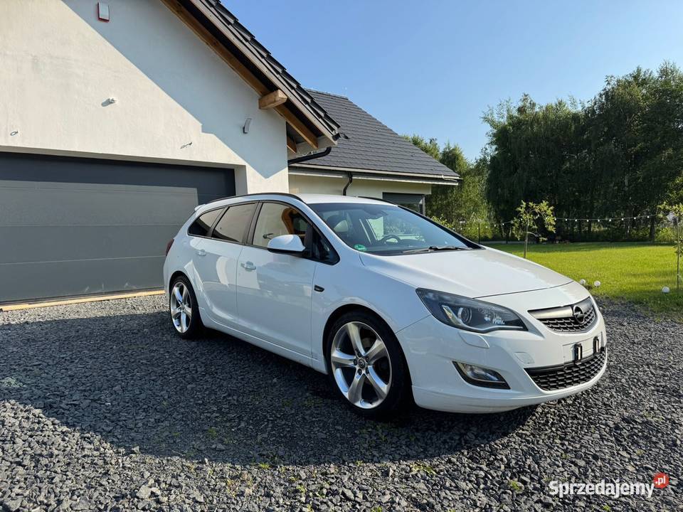 Opel Astra J OPC Line