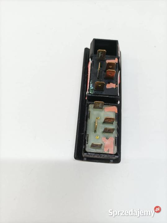PRZEŁĄCZNIK KLAPY KLAPKI 1C0959833 VW Volkswagen
