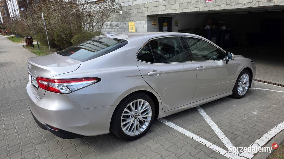 Toyota Camry Hybryd Executive Toyota Camry światła do jazdy dziennej Lublin